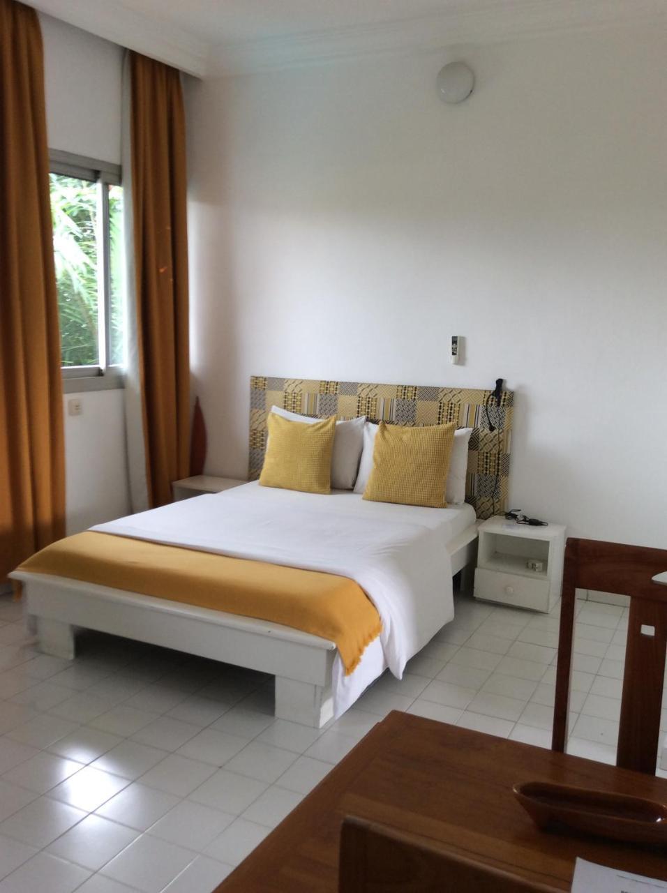 Residence Le Flamboyant Abidjan Exterior photo